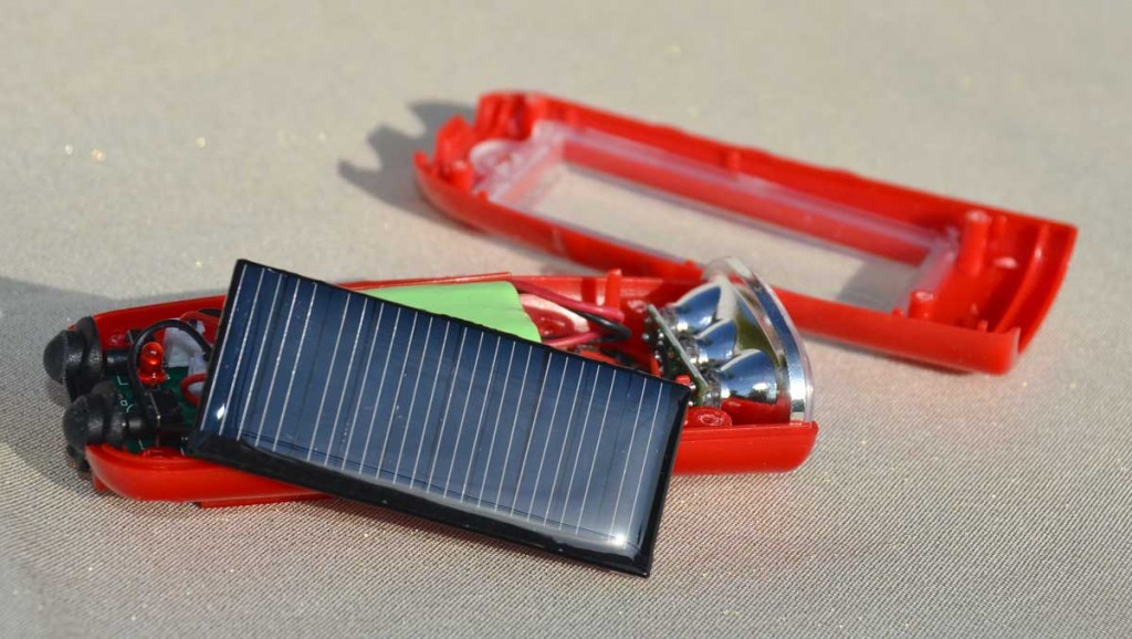 Solar Bike Light Red Open